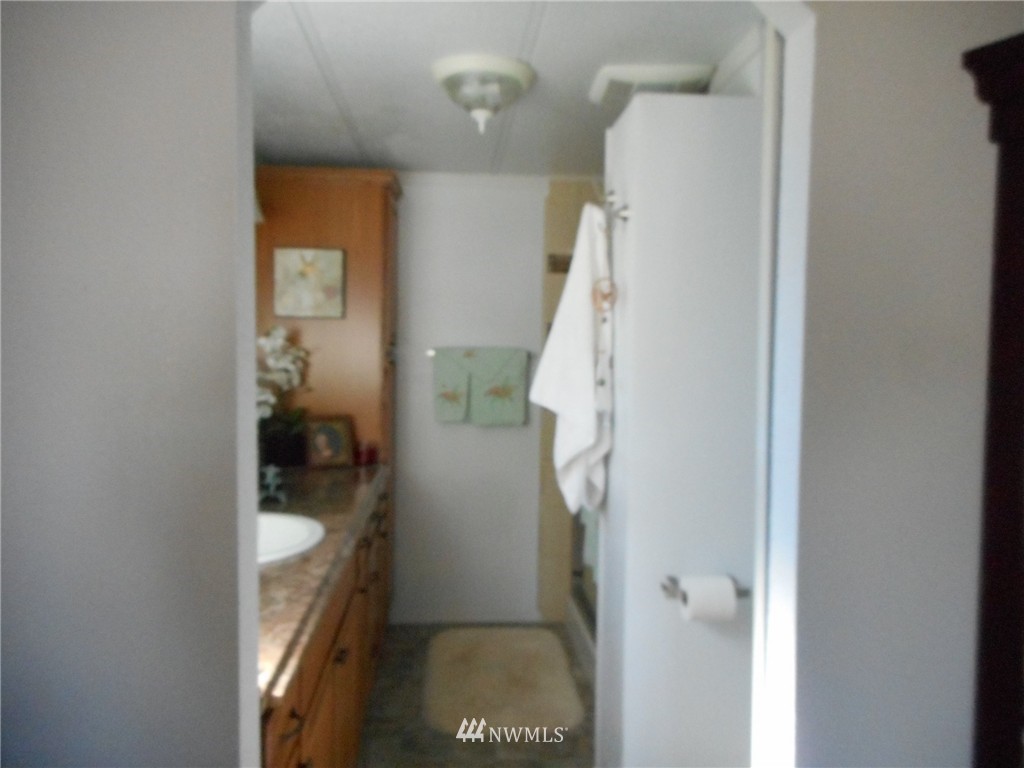 2800 Erlands Point Road Northwest, Unit 46 Bremerton, WA 98312 - Photo 15 of 18 Gallery Image 15