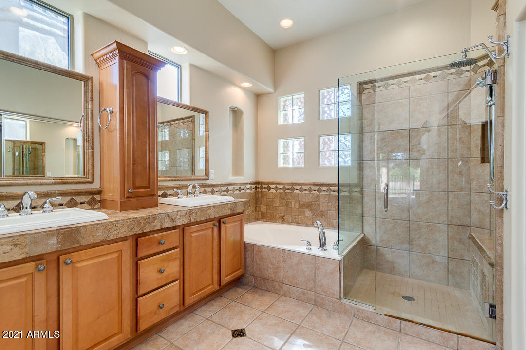 3824 East Carson Road Phoenix, AZ 85042 - Photo 12 of 19 29-Carson