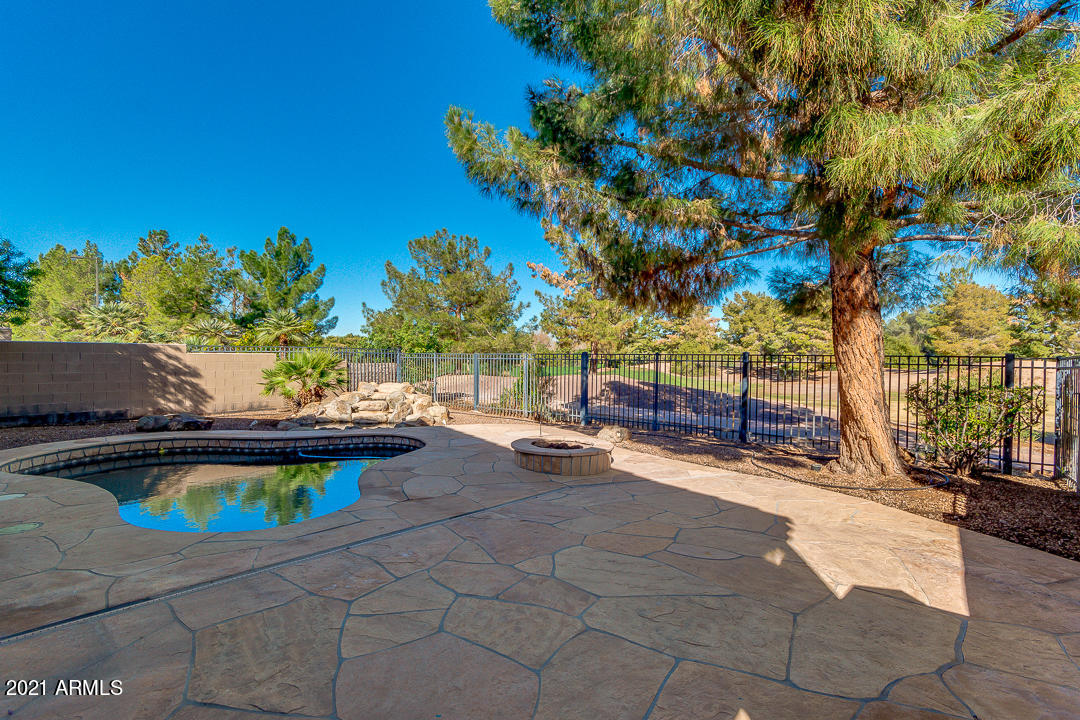 3824 East Carson Road Phoenix, AZ 85042 - Photo 15 of 19 41-Carson