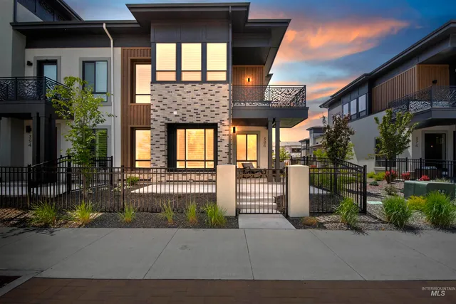 $565,000 | 386 East Presidio Lane, Eagle, ID 83616