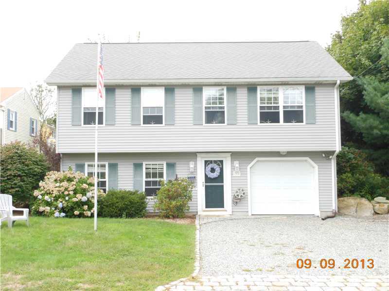 33 Spindrift Road Narragansett, RI 02882 - Photo 1 of 19 Exterior Front.