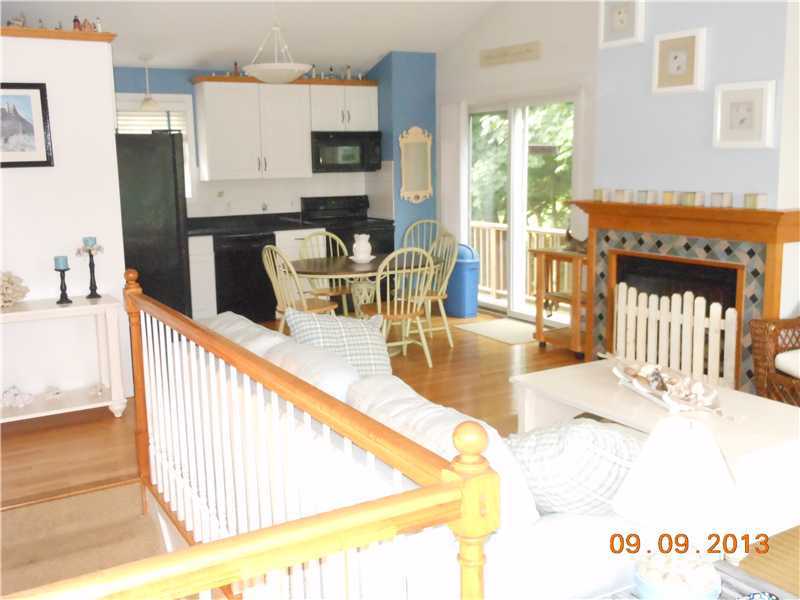 33 Spindrift Road Narragansett, RI 02882 - Photo 6 of 19 Living Room.