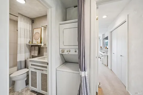 $1,275,000 | 110 Seminary Drive, Unit 1E, Mill Valley, CA 94941