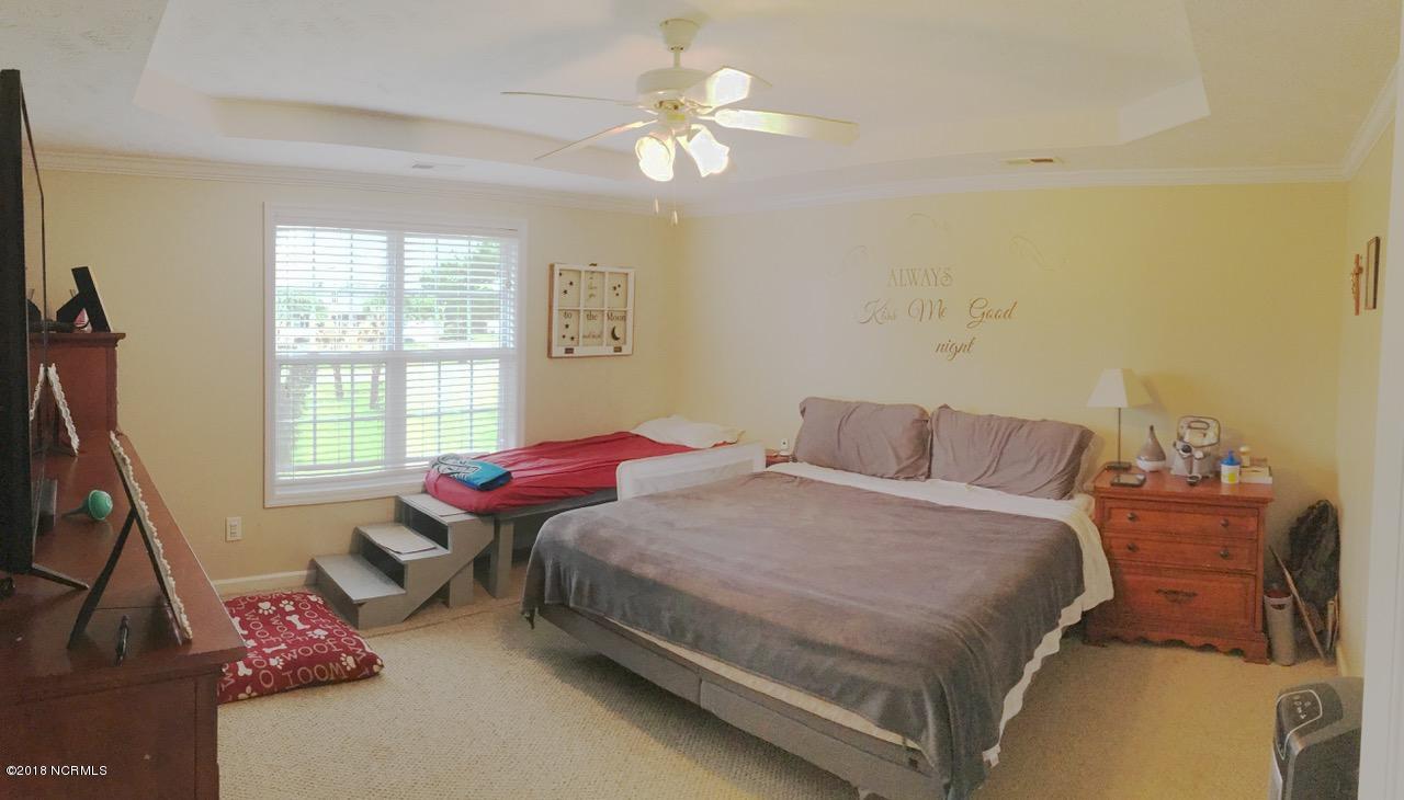 209 Rutherford Way Jacksonville, NC 28540 - Photo 8 of 14 MasterBedroom