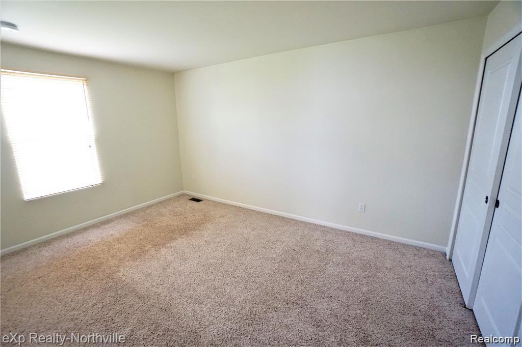 28385 Declaration Drive Novi, MI 48377 - Photo 15 of 21
