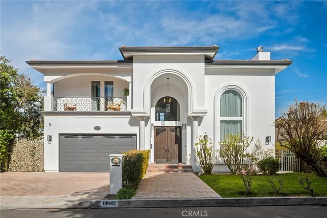 $4,198,000 | 13045 Greenleaf Street, Studio City, CA 91604