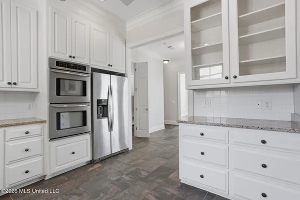 $425,000 | 127 Hawthorne Vale, Ridgeland, MS 39157