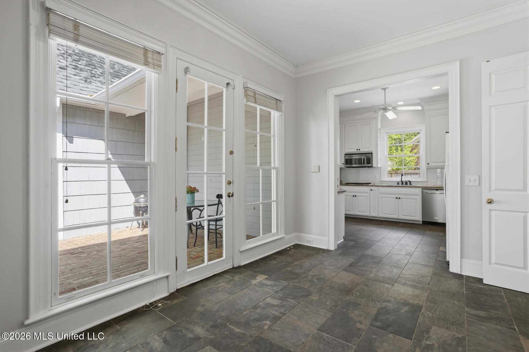 127 Hawthorne Vale Ridgeland, MS 39157 - Photo 14 of 38 127 Hawthorn Vale-12