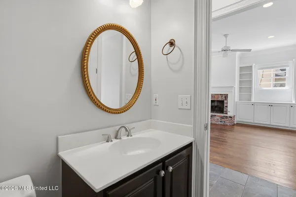 $425,000 | 127 Hawthorne Vale, Ridgeland, MS 39157