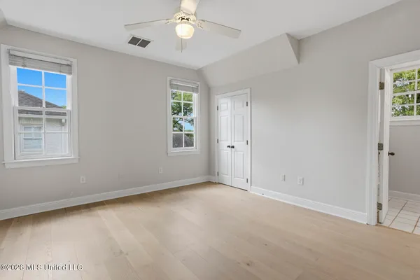 $425,000 | 127 Hawthorne Vale, Ridgeland, MS 39157