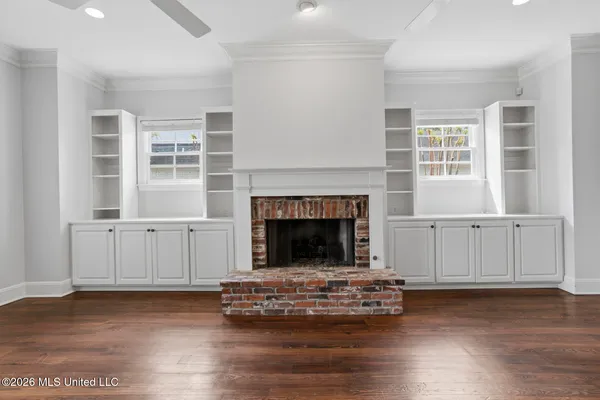 $425,000 | 127 Hawthorne Vale, Ridgeland, MS 39157