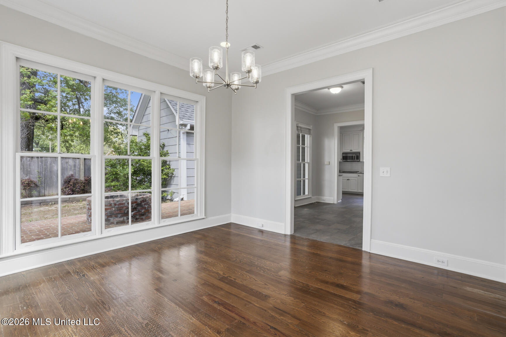 127 Hawthorne Vale Ridgeland, MS 39157 - Photo 8 of 38 127 Hawthorn Vale-9