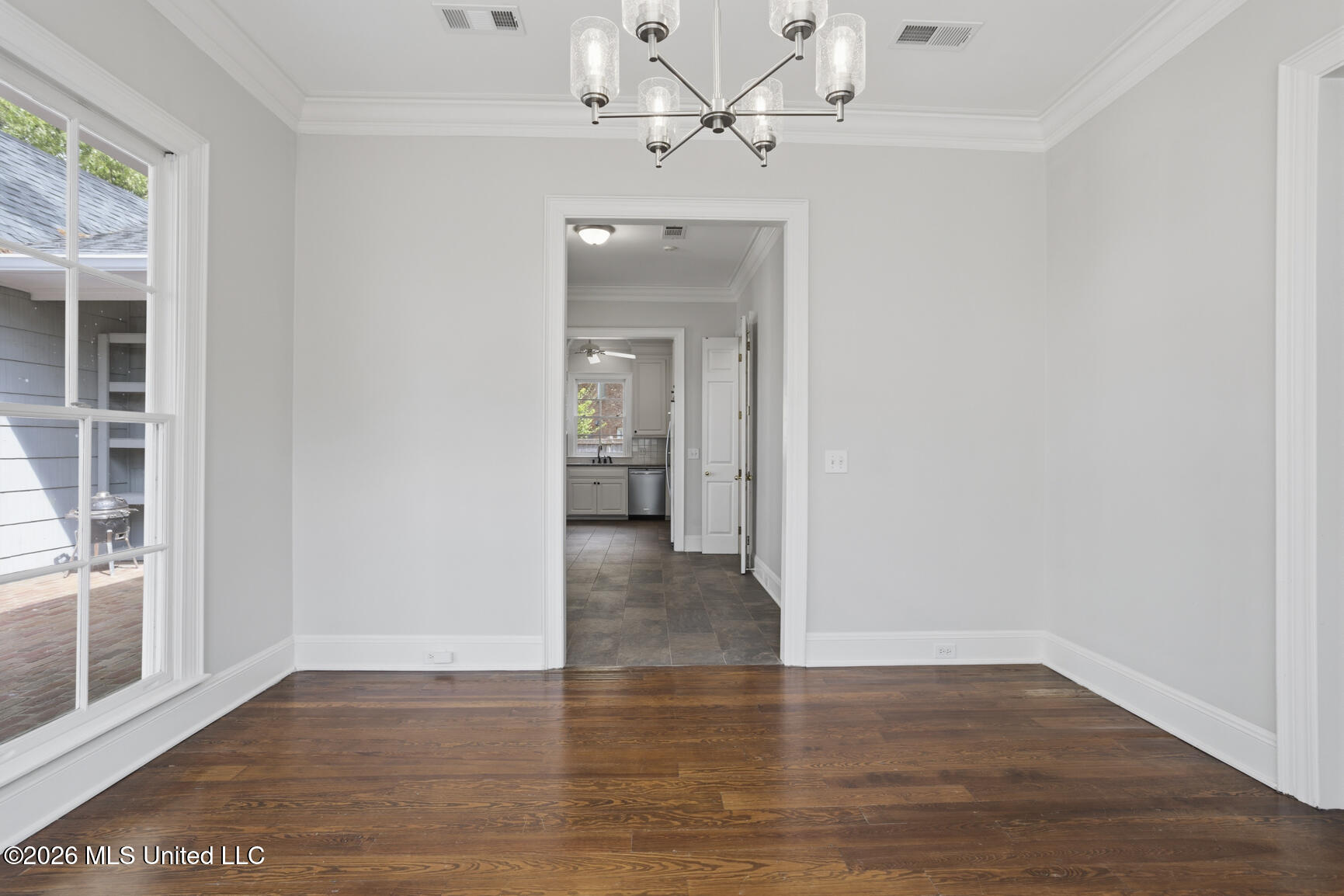 127 Hawthorne Vale Ridgeland, MS 39157 - Photo 9 of 38 127 Hawthorn Vale-10