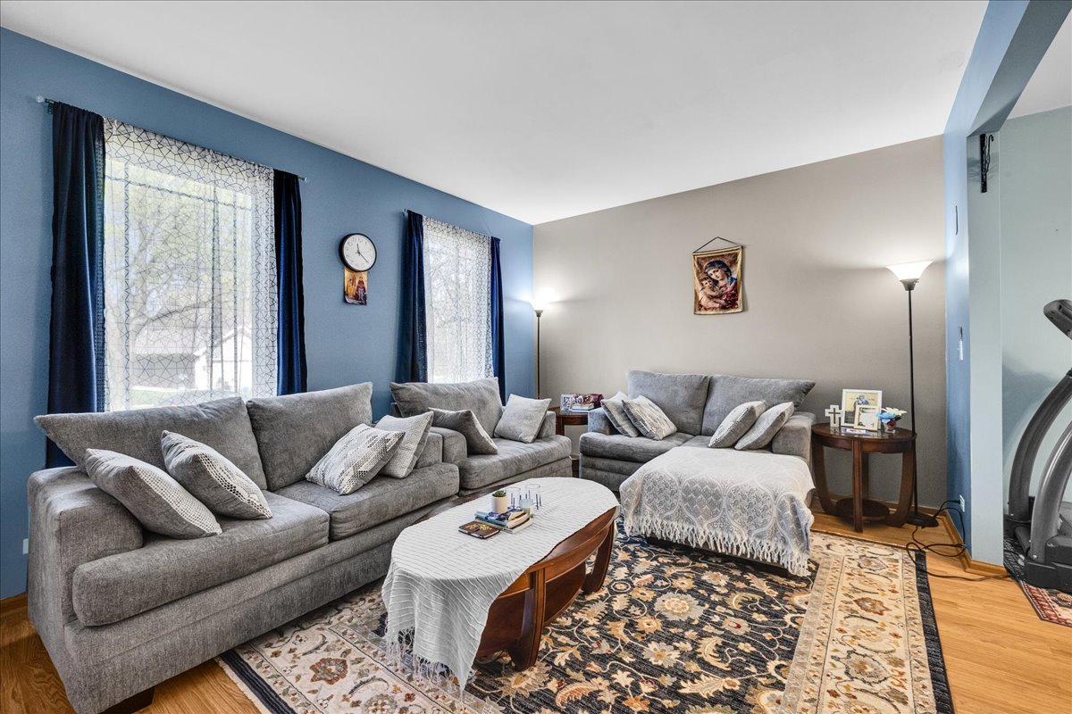 1421 Notting Hill Road Algonquin, IL 60102 - Photo 6 of 39 Gallery Image 6