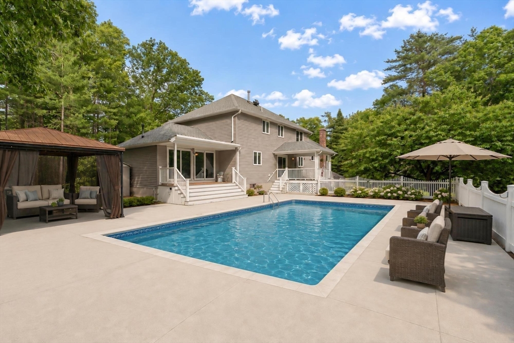 30 Parker Road Dracut, MA 01826 - Photo 3 of 31
