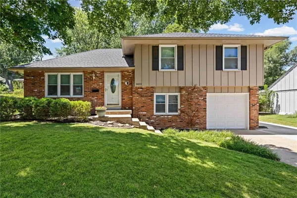 $365,000 | 9602 Eby Street, Overland Park, KS 66212