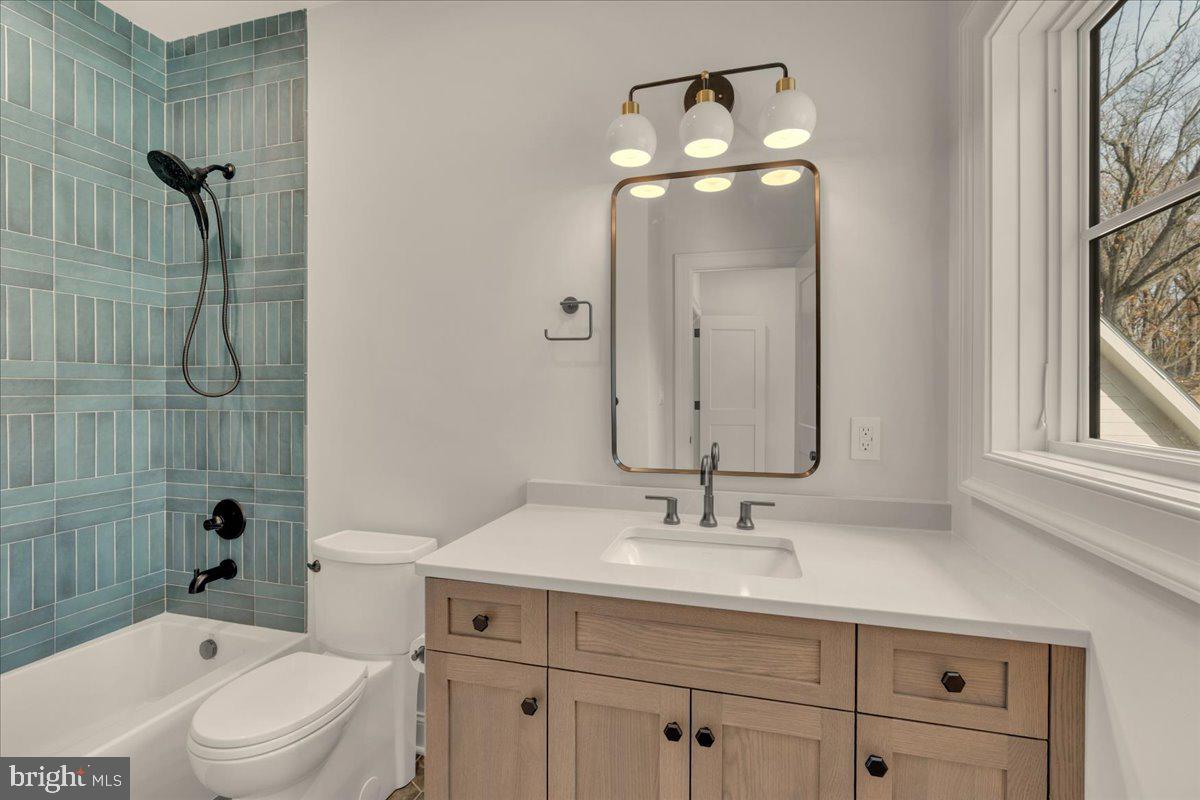 385 Port Royal Avenue Philadelphia, PA 19128 - Photo 39 of 46 Gallery Image 39
