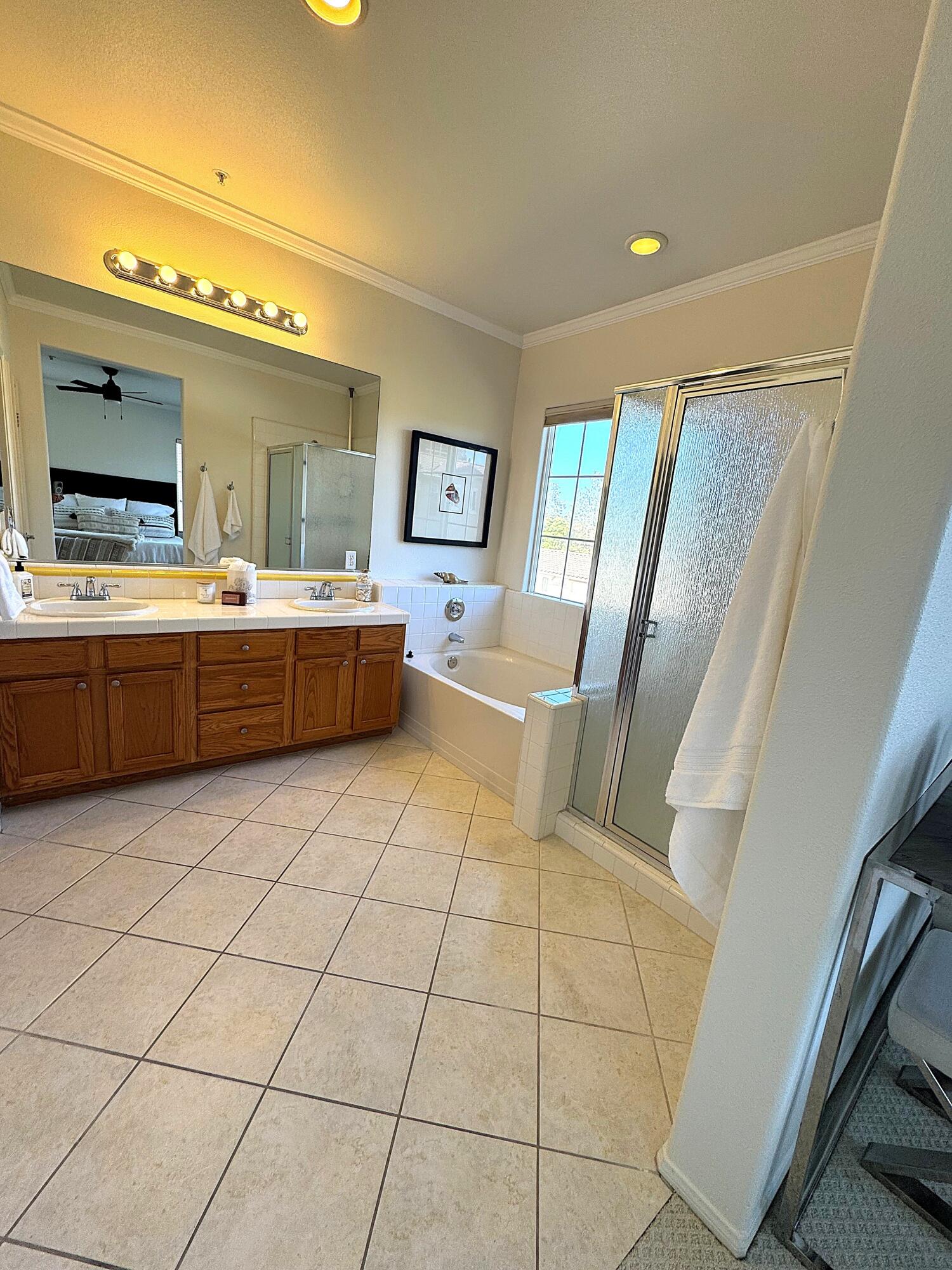 562 Poppyfield Place Goleta, CA 93117 - Photo 13 of 31 Primaary Bath