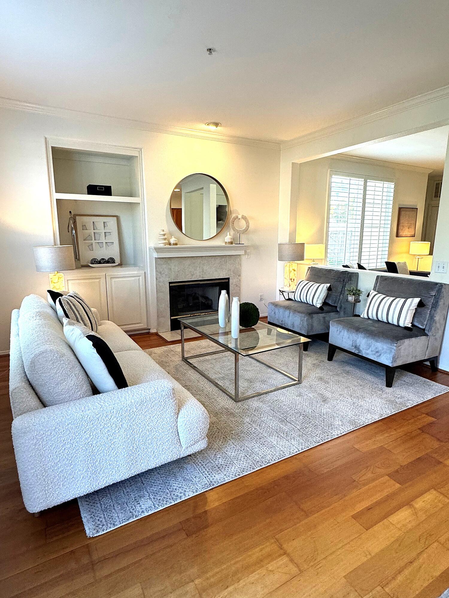 562 Poppyfield Place Goleta, CA 93117 - Photo 2 of 31 Living Room