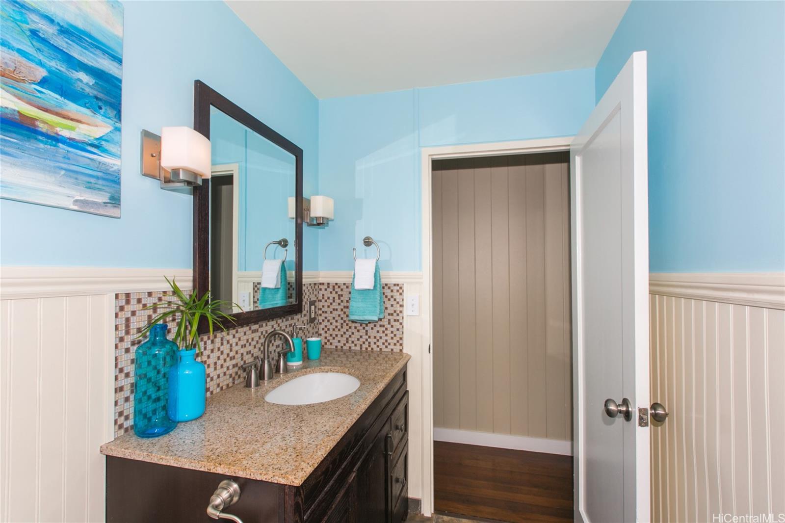 307 Wanaao Road Kailua, HI 96734 - Photo 17 of 24 Gallery Image 17