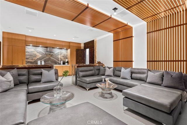 $25,000,000 | 4541 Brighton Road, Corona del Mar, CA 92625