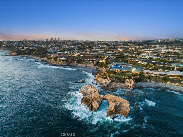 $25,000,000 | 4541 Brighton Road, Corona del Mar, CA 92625