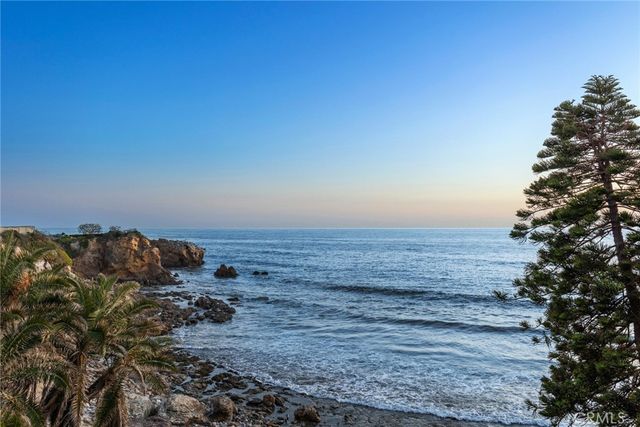 $25,000,000 | 4541 Brighton Road, Corona del Mar, CA 92625