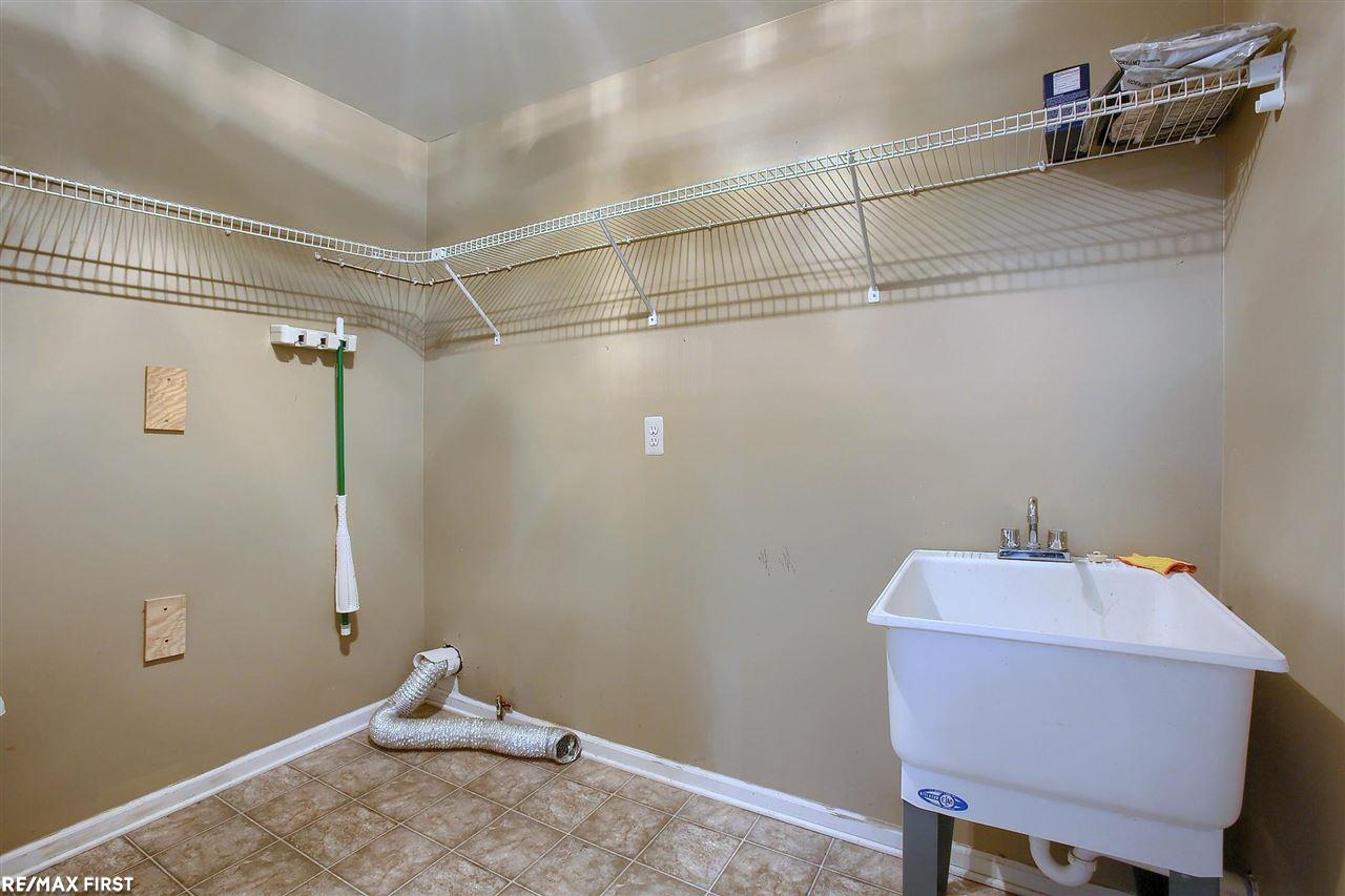 16726 Country Ridge Lane Macomb, MI 48044 - Photo 12 of 26