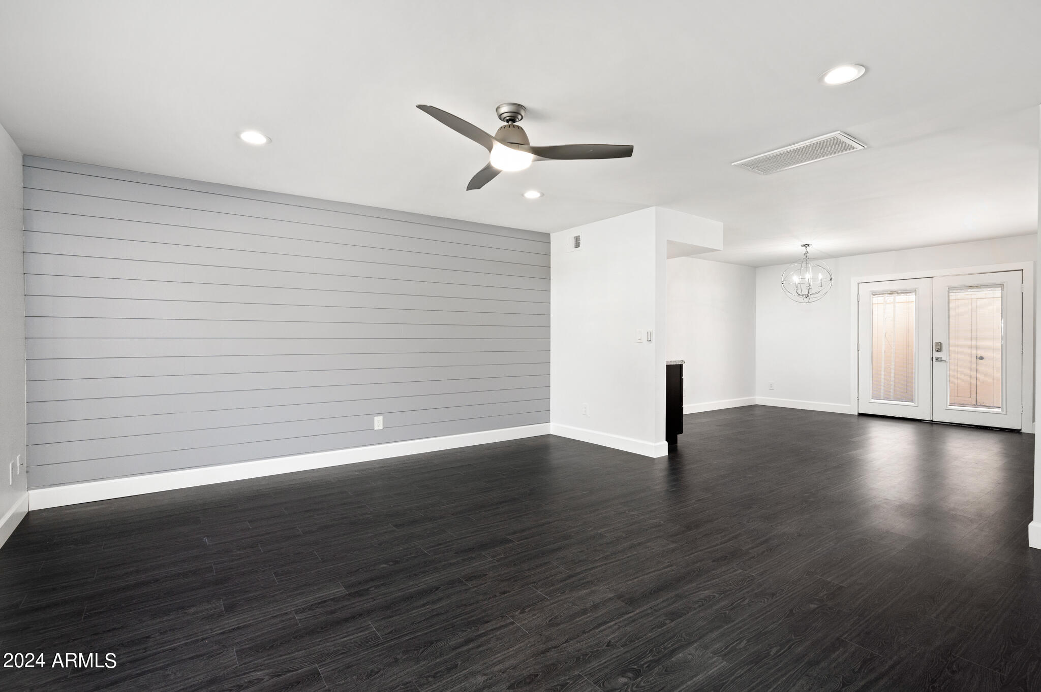 6063 North Granite Reef Road Scottsdale, AZ 85250 - Photo 9 of 26