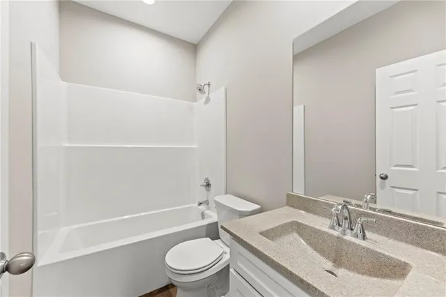 $216,900 | 846 East Hamblin Street, Ottawa, KS 66067