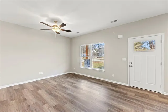 $216,900 | 846 East Hamblin Street, Ottawa, KS 66067