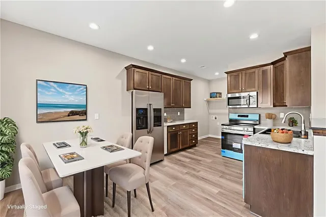 $216,900 | 846 East Hamblin Street, Ottawa, KS 66067