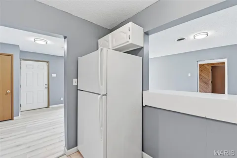 $160,000 | 8736 Marvista Drive, St. Louis, MO 63114