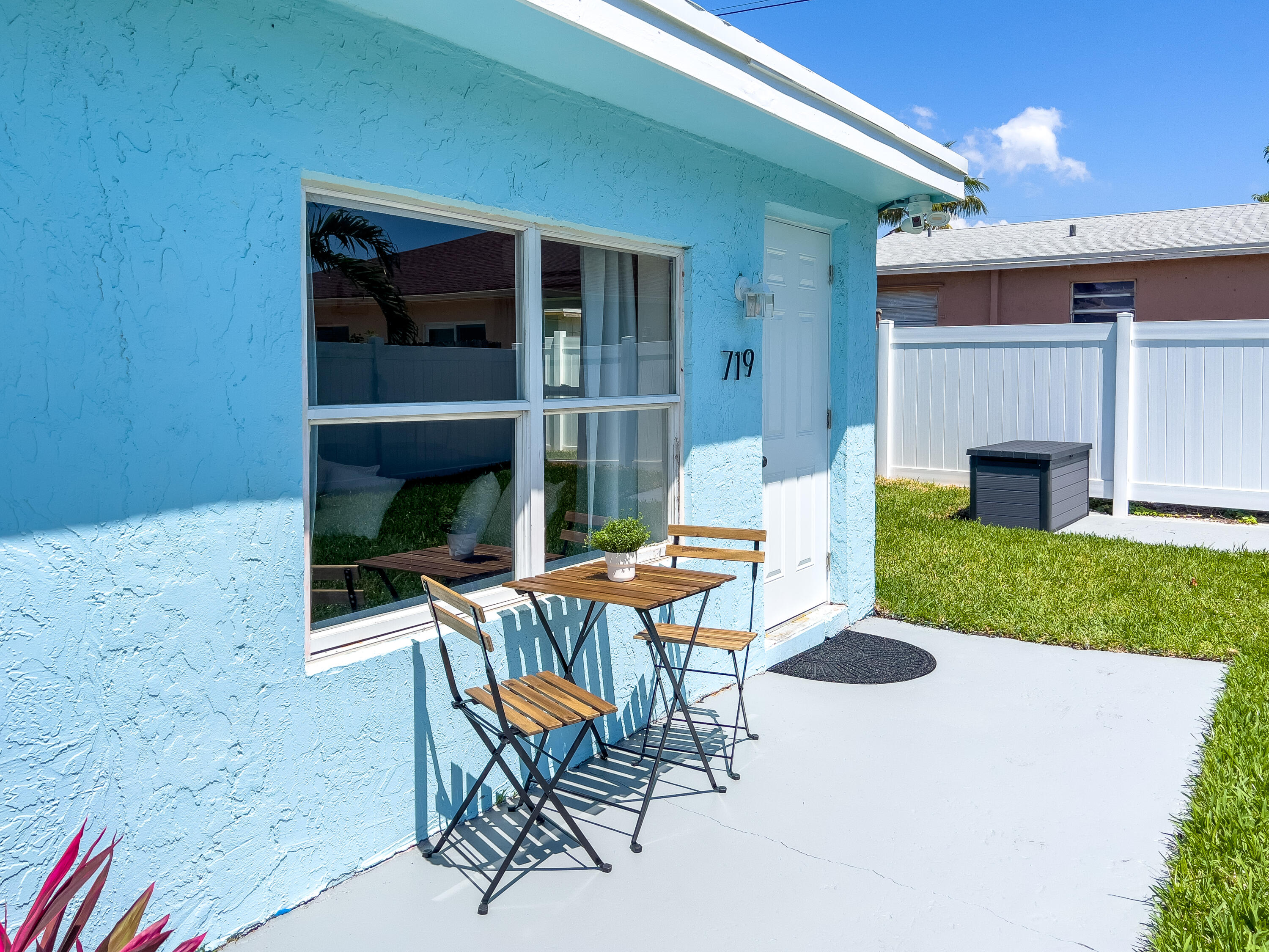 717 Southwest 2nd Court Delray Beach, FL 33444 - Photo 5 of 28 Delray Duplex-25