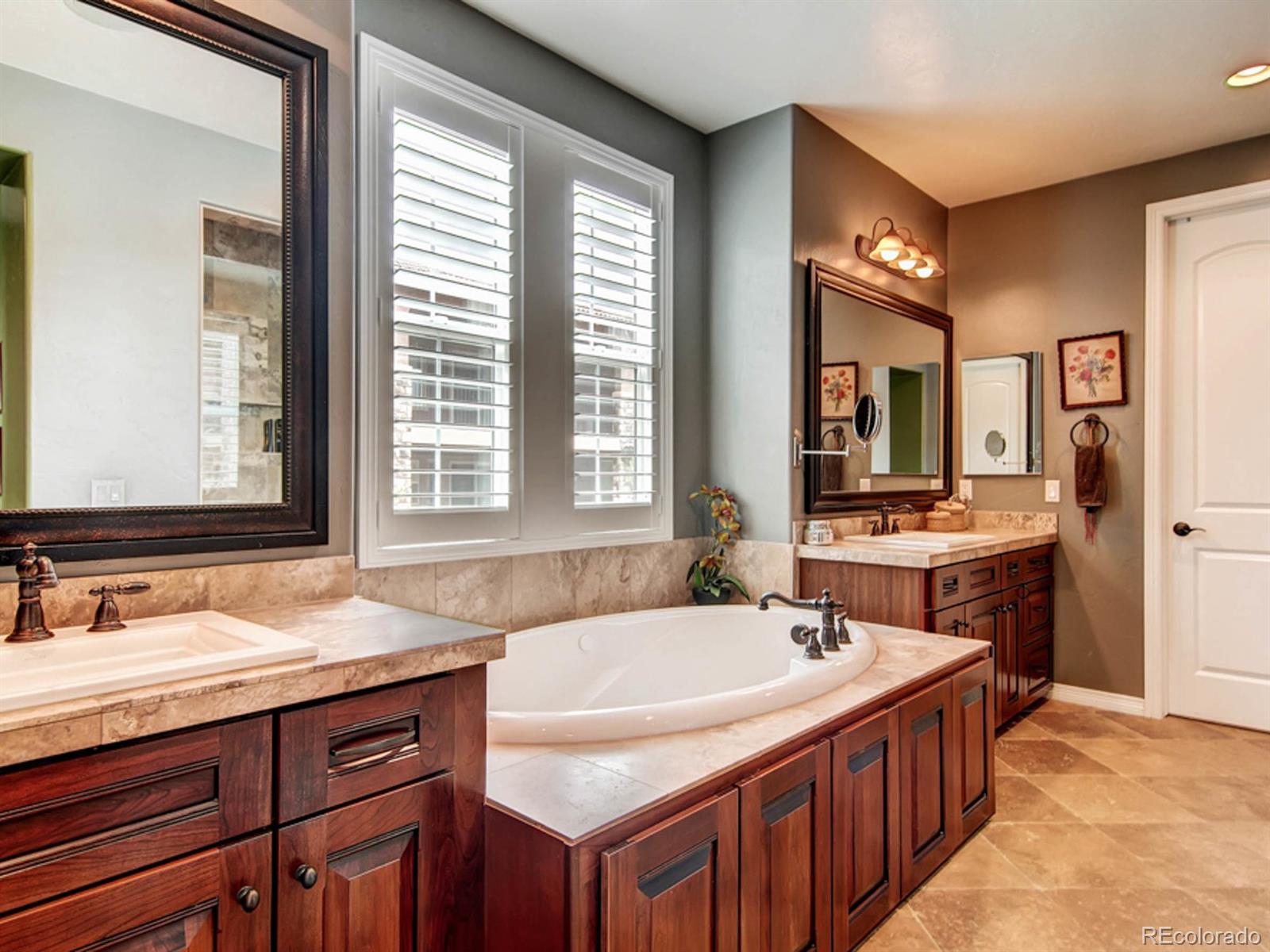 103 Morningdew Place Highlands Ranch, CO 80126 - Photo 17 of 35 Gallery Image 17