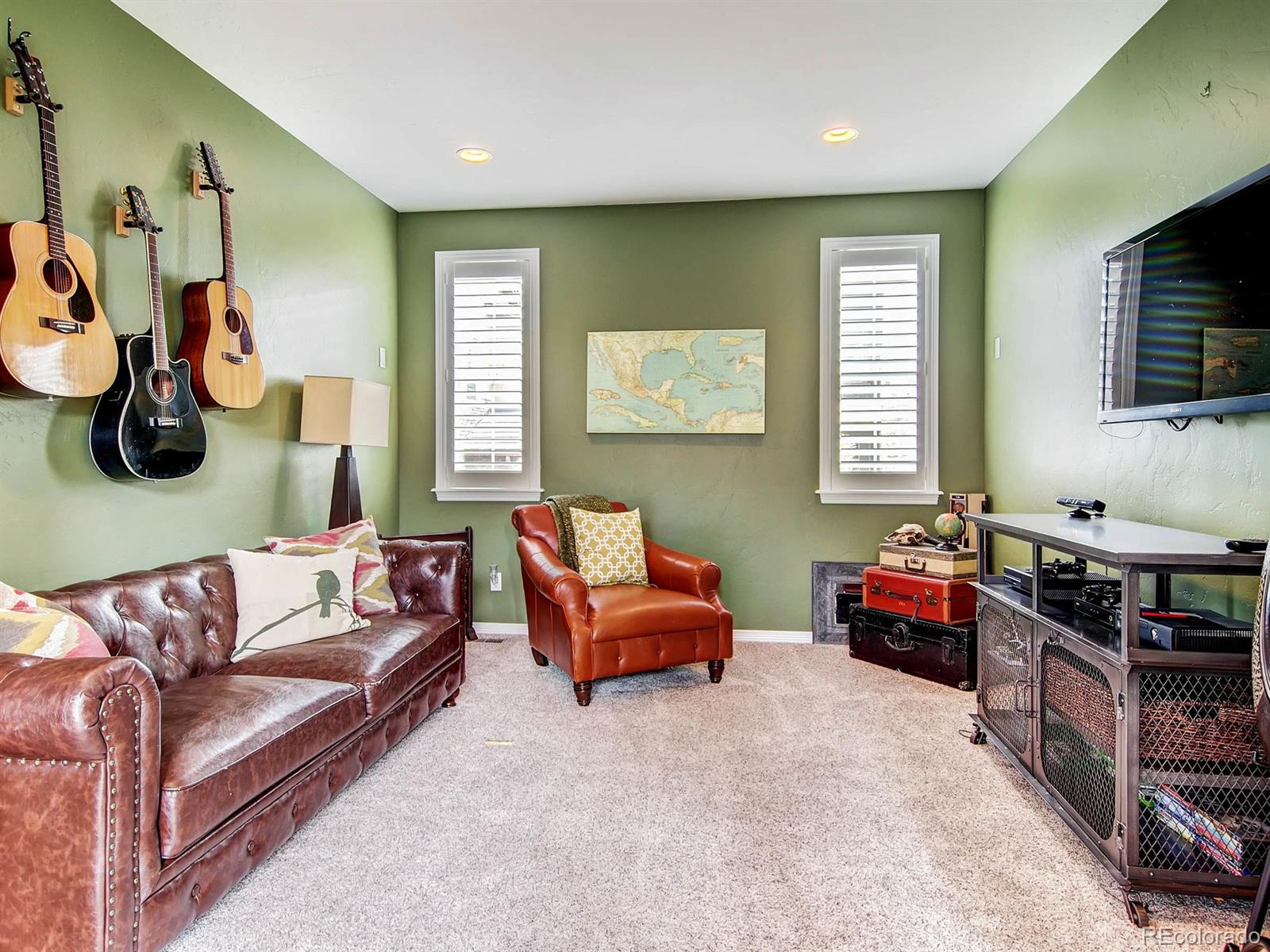 103 Morningdew Place Highlands Ranch, CO 80126 - Photo 19 of 35 Gallery Image 19