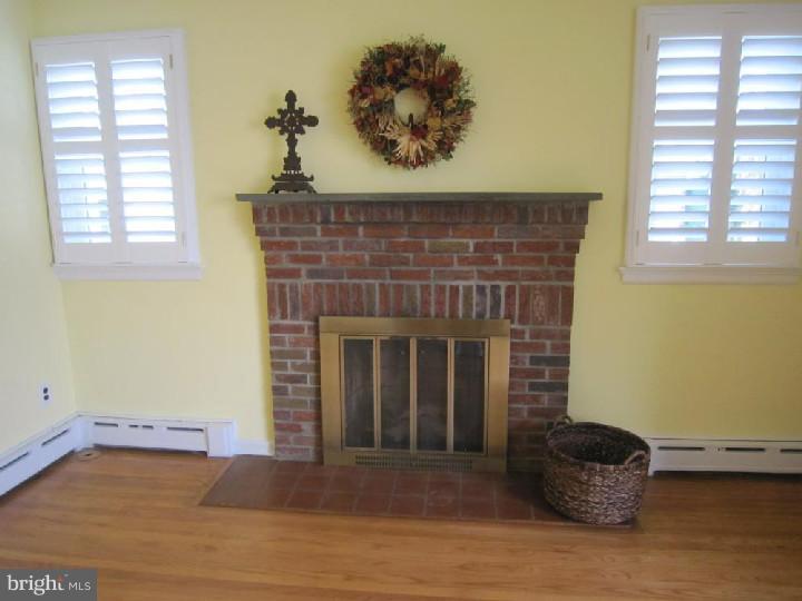 440 Hawarden Road Springfield, PA 19064 - Photo 3 of 24 Fireplace