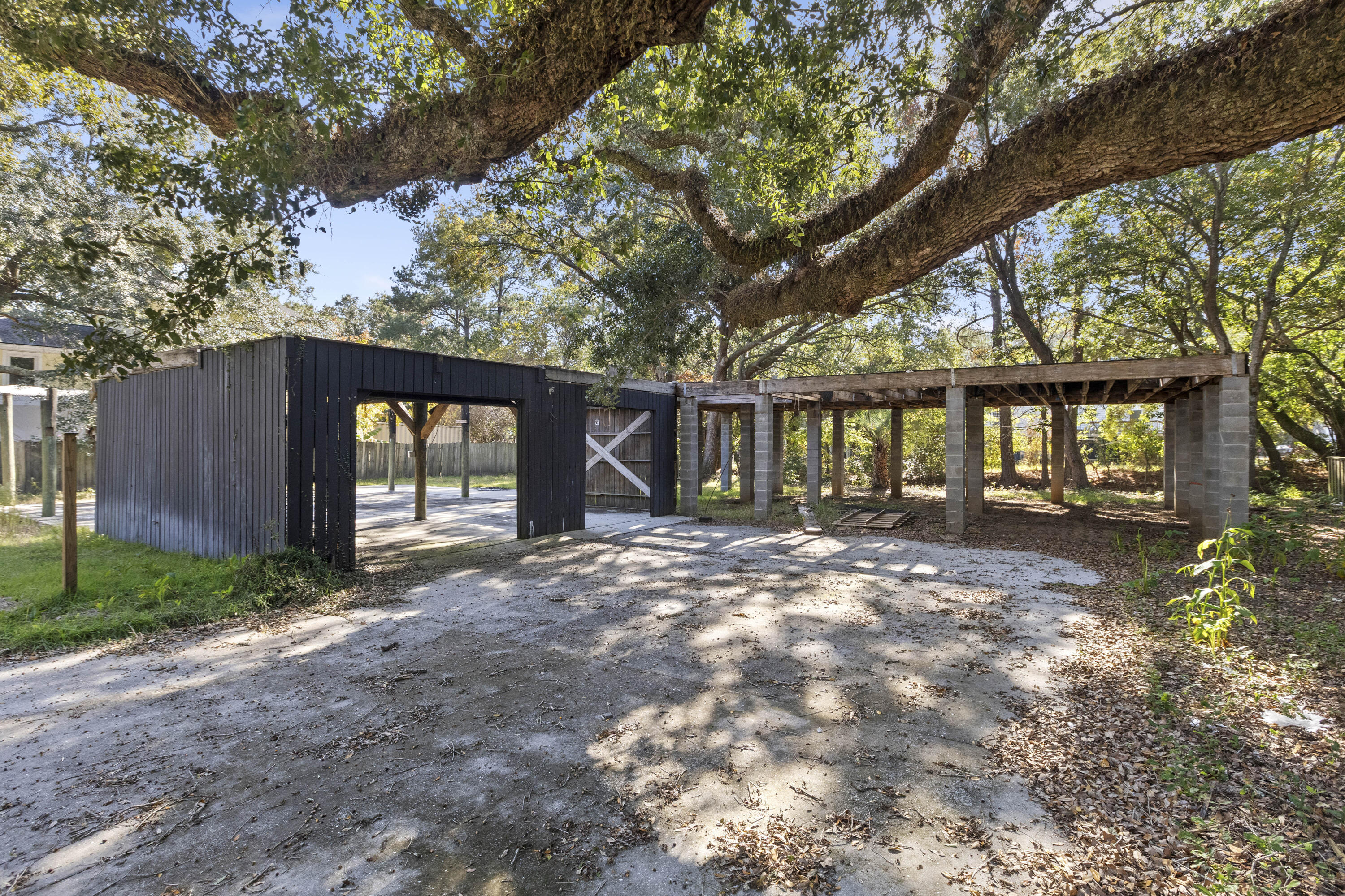 3622 Conch Street Mount Pleasant, SC 29466 - Photo 26 of 29 3622ConchSt-CasaVerdeMediaLLC26