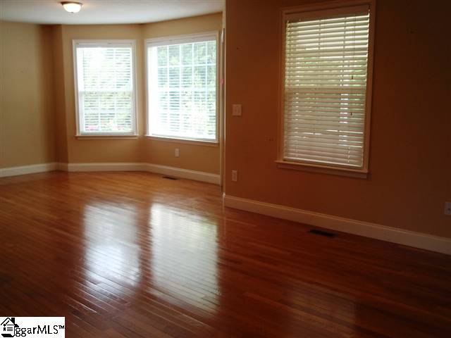 2546 Holiday Road Greer, SC 29651 - Photo 4 of 25