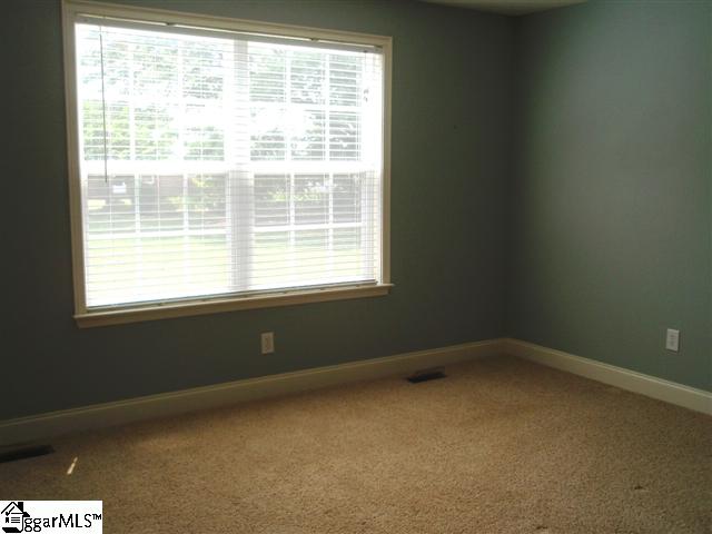 2546 Holiday Road Greer, SC 29651 - Photo 5 of 25