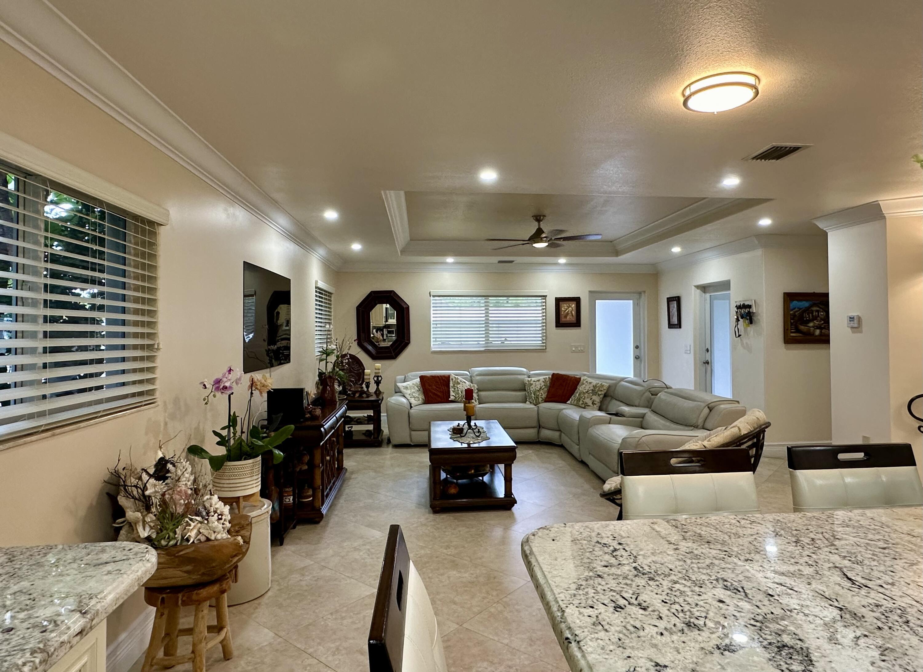 27 Abaco Road Key Largo, FL 33037 - Photo 7 of 21 IMG_0328