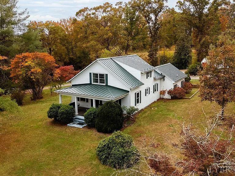 325 Old Roseland Road Roseland, VA 22967 - Photo 4 of 69
