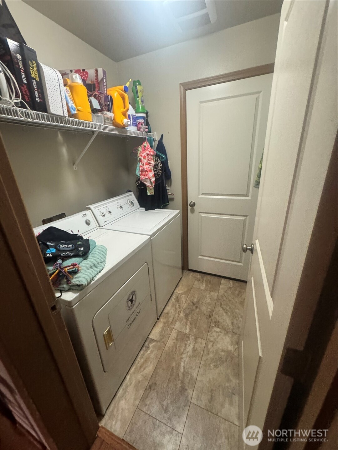 2905 11th Street, Unit AD Everett, WA 98201 - Photo 5 of 17 a utility room with dryer and washer