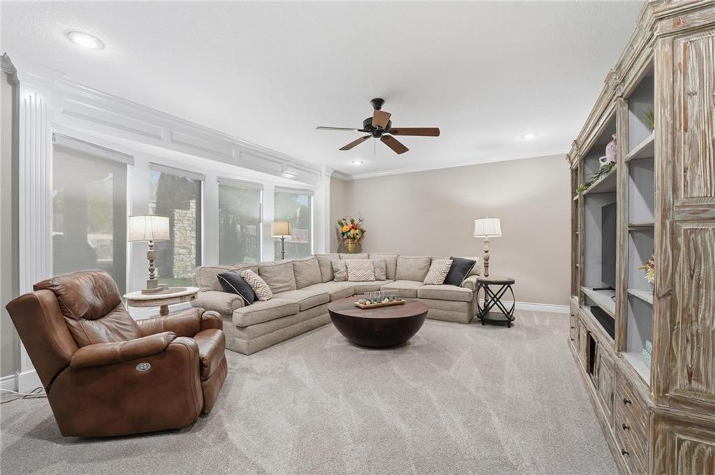 707 Northeast Sundance Trail Lee's Summit, MO 64086 - Photo 15 of 60