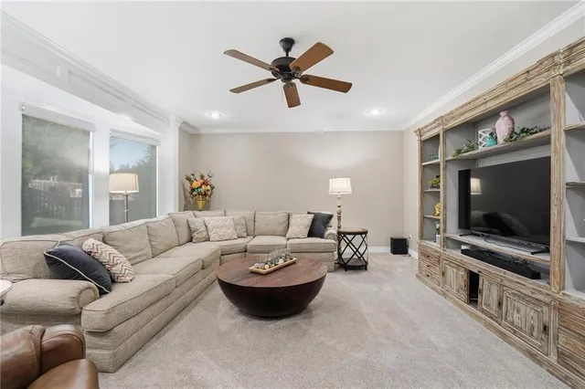 $725,000 | 707 Northeast Sundance Trail, Lee's Summit, MO 64086