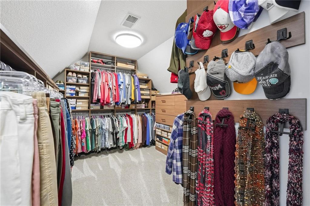 707 Northeast Sundance Trail Lee's Summit, MO 64086 - Photo 27 of 60