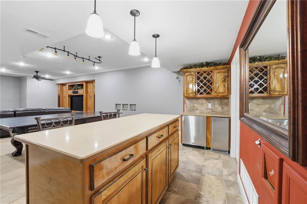 707 Northeast Sundance Trail Lee's Summit, MO 64086 - Photo 37 of 60