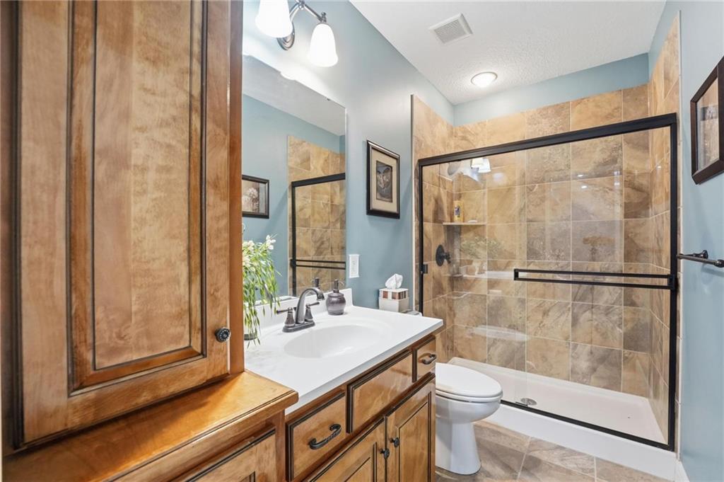 707 Northeast Sundance Trail Lee's Summit, MO 64086 - Photo 39 of 60