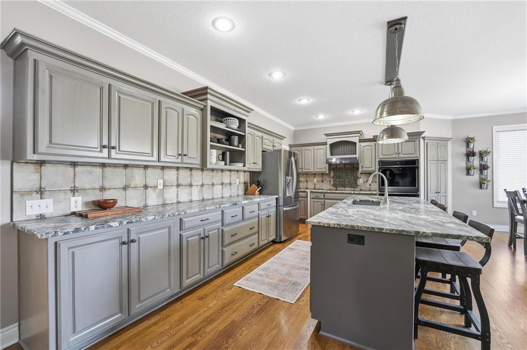 707 Northeast Sundance Trail Lee's Summit, MO 64086 - Photo 9 of 60