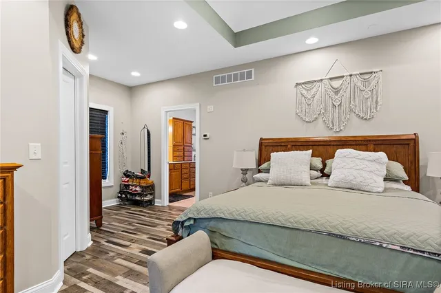 $649,900 | 2020 Michigan Road, Madison, IN 47250